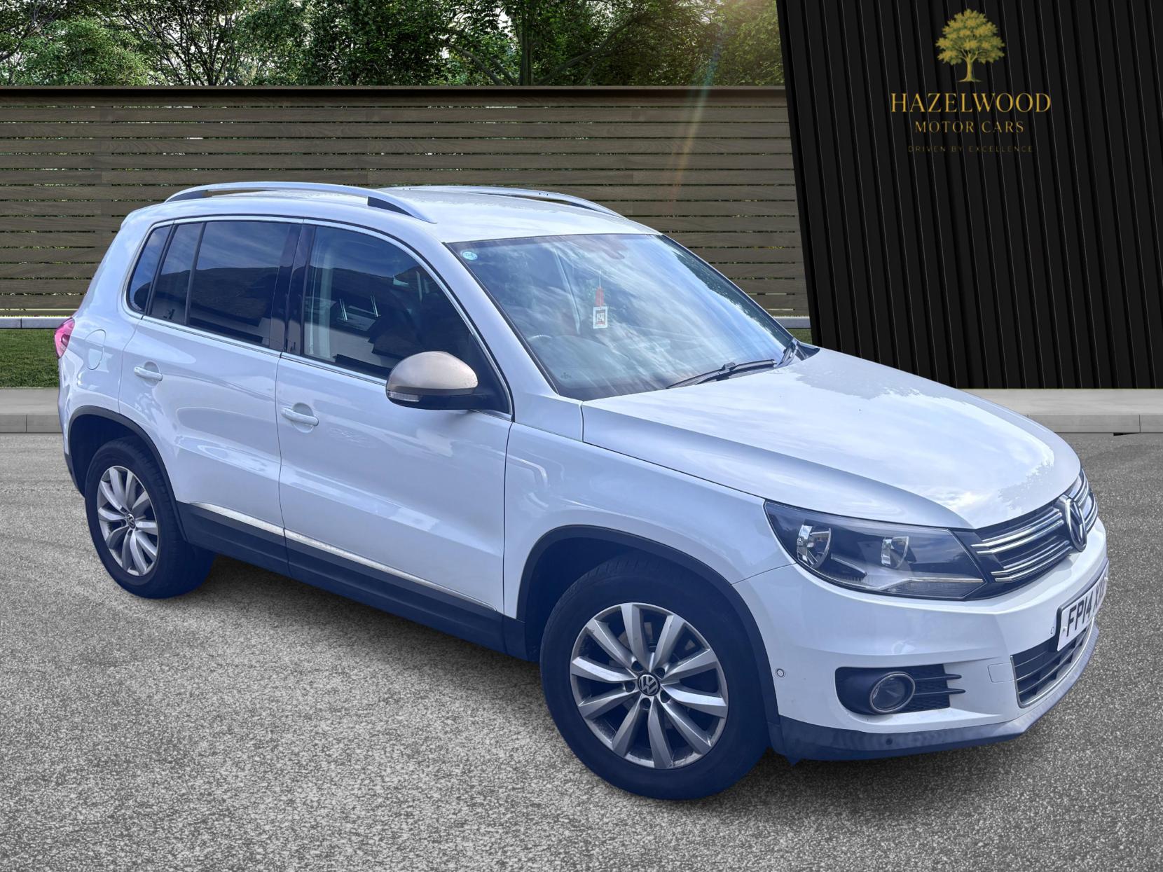 Volkswagen Tiguan 2.0 TDI BlueMotion Tech Match SUV 5dr Diesel Manual 2WD Euro 5 (s/s) (140 ps)