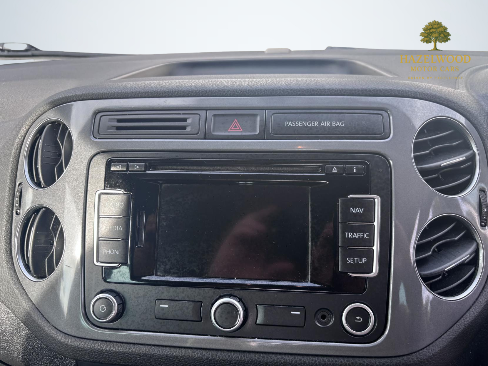 Volkswagen Tiguan 2.0 TDI BlueMotion Tech Match SUV 5dr Diesel Manual 2WD Euro 5 (s/s) (140 ps)