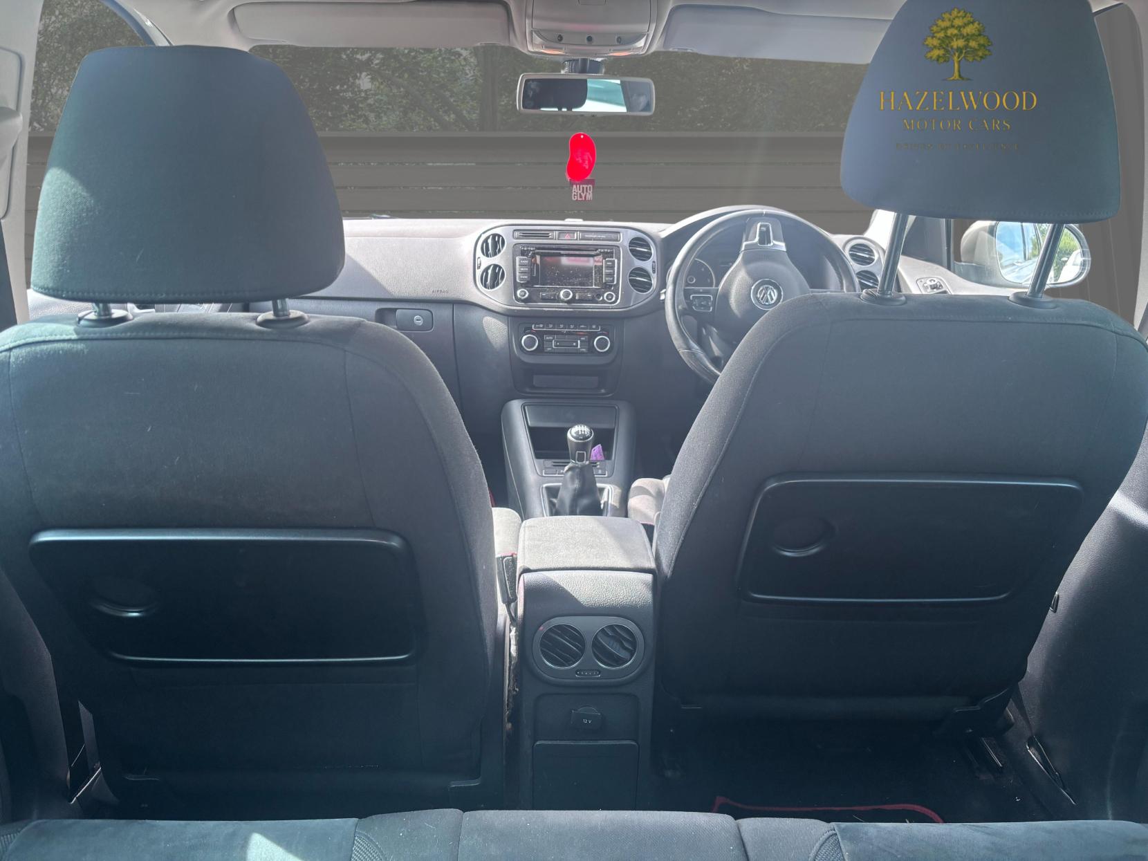 Volkswagen Tiguan 2.0 TDI BlueMotion Tech Match SUV 5dr Diesel Manual 2WD Euro 5 (s/s) (140 ps)